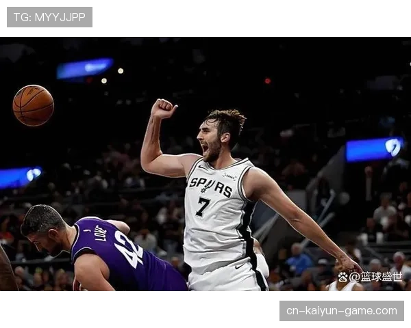 邓肯内线多元进攻拉开空间 关键挡拆提升整体效率